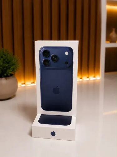 iPhone 17 Pro LACRADO