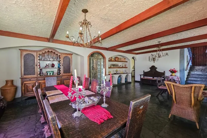 Casa comercial para alugar no Santa Lúcia