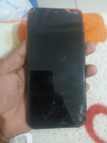 Celular Bison para retirar peças