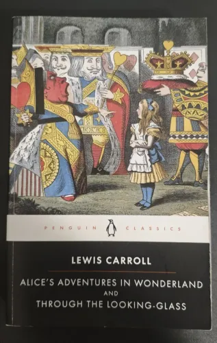 Livro em inglês Alice no País das maravilhas & Através do Espelho