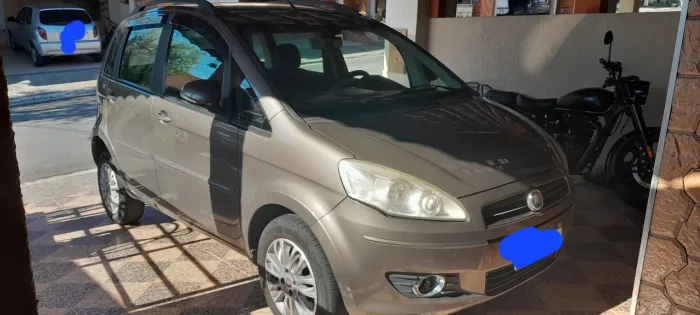 Fiat Idea Attractive 1.4 Fire Flex 8V 5P 2012