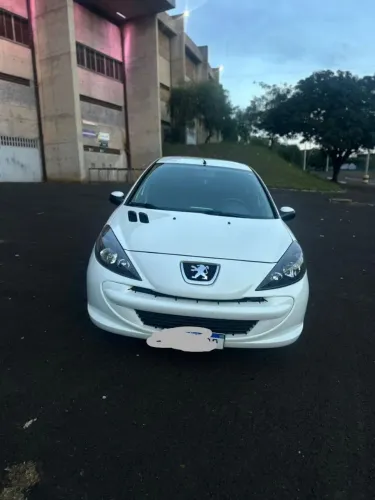 Peugeot 207 Active 1.4 Flex 8V 5P 2014