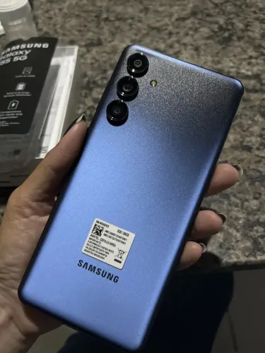 Samsung Galaxy M55 5G 256GB Azul Escuro - Estado de Novo / Sem Detalhes