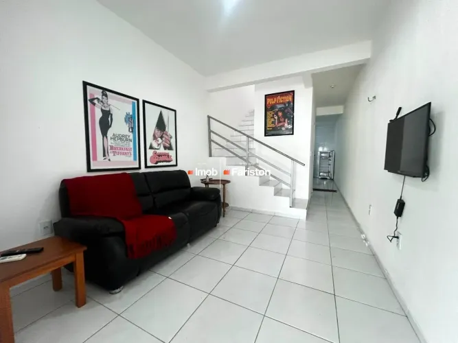 Casa para locação no bairro Lagoa Redonda - Messejana