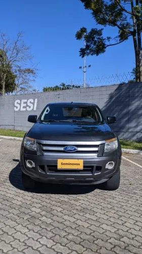 Ford Ranger XLS 2.5 16V 4X2 CD Flex 2014