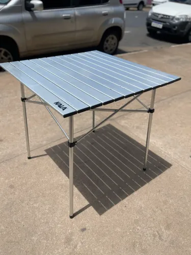 MESA DE CAMPING DOBRÁVEL E DE ALUMÍNIO ?