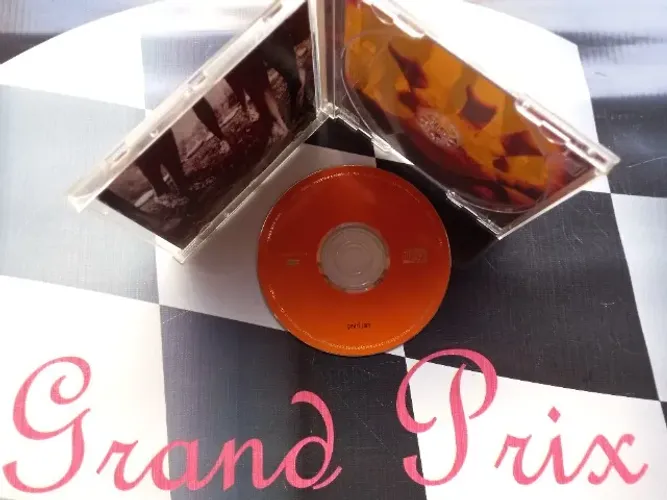 CD - Pearl Jam - VS ( Primeira edição com impressão europeia )