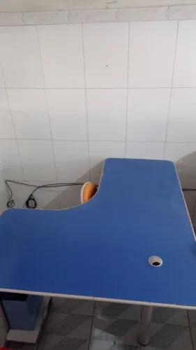 Mesa de escritório em L USADA
