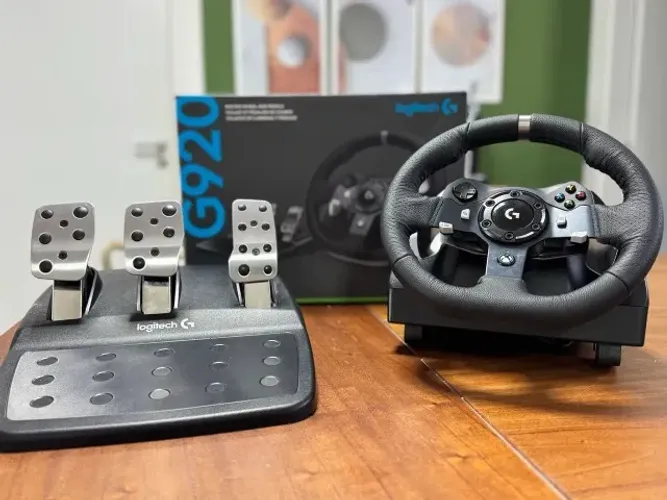 Volante Logitech G920 + Pedais - Excelente estado, Igual a Novo | Xbox/PC