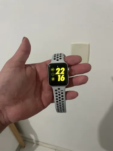 Apple Watch serie 3 versão nike rum 
