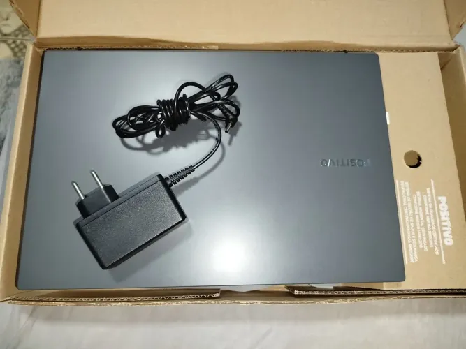 NOTEBOOK POSITIVO VISION C4128B-15 SEMINOVO, COM APENAS 6 MESES DE USO 