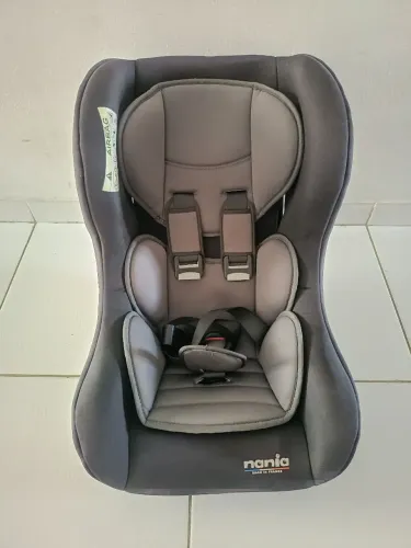 CADEIRINHA DE BEBÊ NANIA MUITO NOVA!!