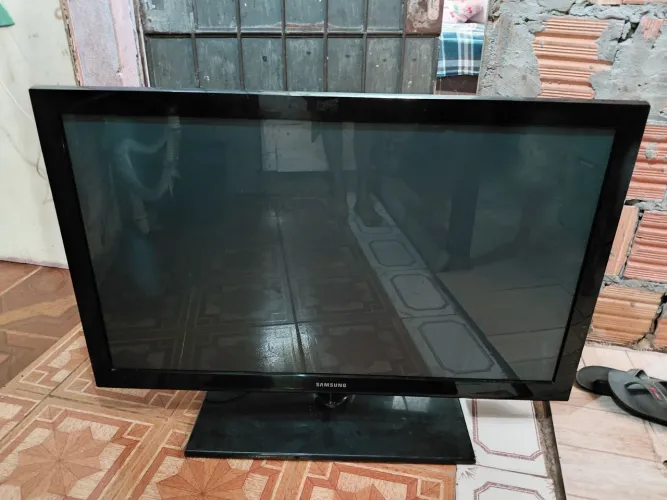 Vendo TV Samsung 39 por 380,00 nao e smart.