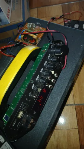 Placa de caixa amplificada funcionando tudo normal