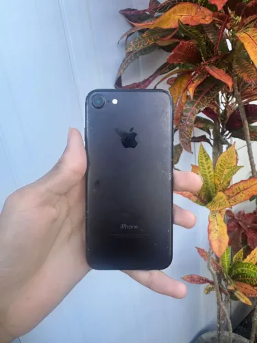 iPhone 7 (128 GB)