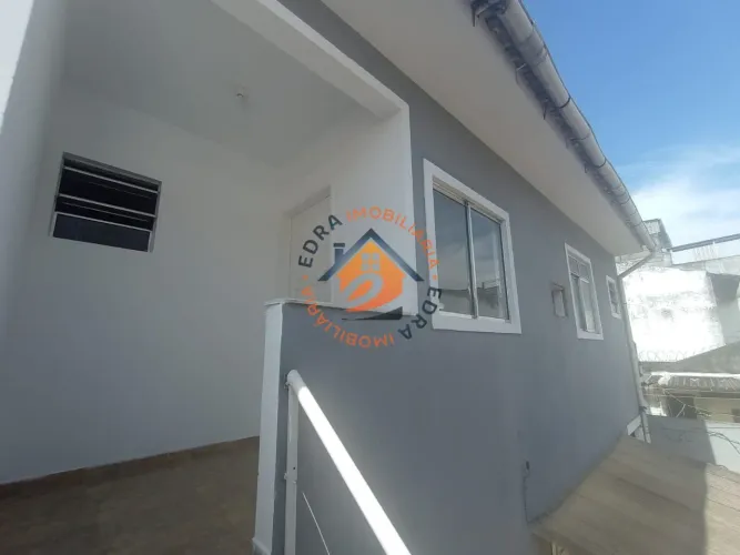 Excelente casa ( tipo kitnet) para locação em Bonsucesso, RJ
