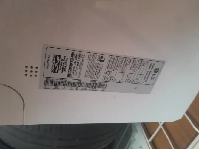 LG INVERTER 18000 BTUS FRIO