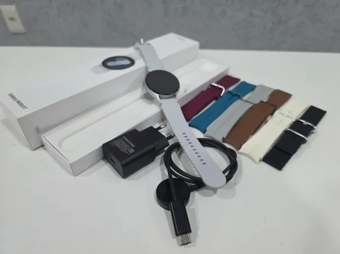 ? Galaxy Watch7 44mm | Garantia 2026 | Completo + 6 Pulseiras | Estado de Novo