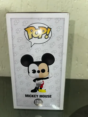 Funko Pop Mickey Mouse - 1311 - Especial Edition - 100 anos Disney
