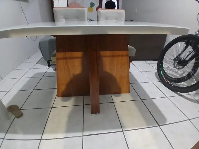 Vendo mesa semi-nova / Não entrego