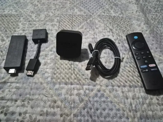 Fire TV Stick Lite Full HD com Alexa e Controle Remoto por Voz - Streaming