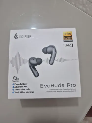 FONE DE OUVIDO EVOBUDS PRO - NUNCA USADO