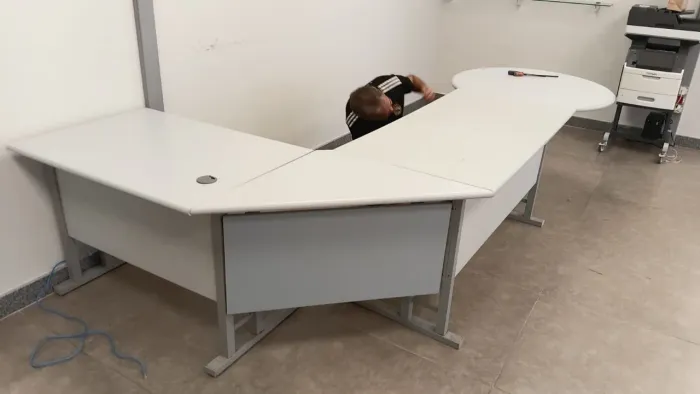 Mesa escritório em L