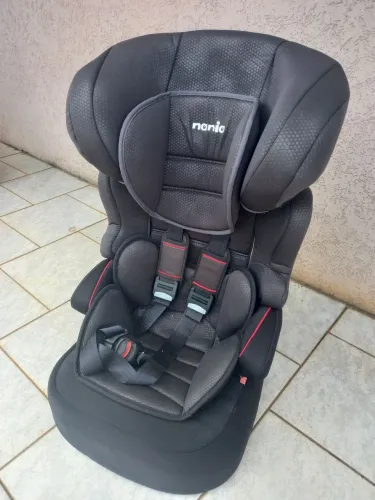 Cadeirinha de auto Nania Beline Luxe na cor preta