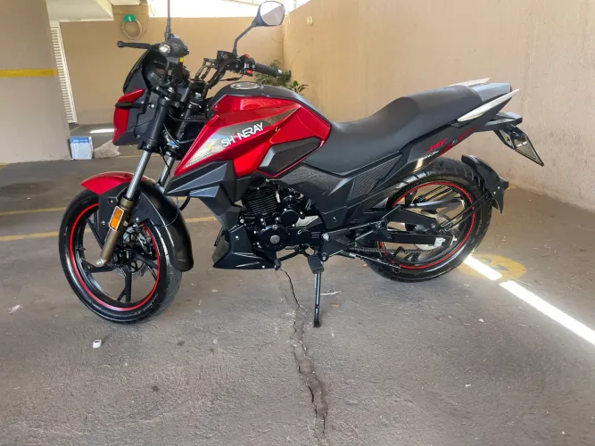 Vendo uma Shineray JEF 150s 2025 baixa quilometragem 