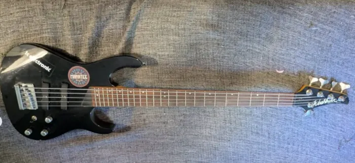 Baixo Washburn Mercury - 5 Cordas