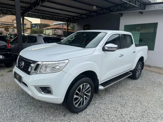 Nissan Frontier XE CD 4X4 2.3 Bi-TB Diesel Aut. 2021