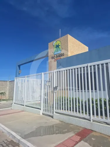 Apartamento em ótima localização no Cond. Rio Barra Mais Viver.