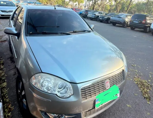 Fiat Siena HLX 1.8 MPI Flex 8V 4P 2008