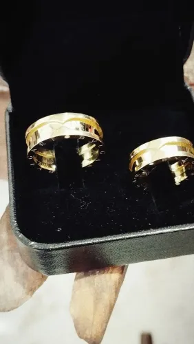 Alianças BVLGARI em ouro 18k (750)