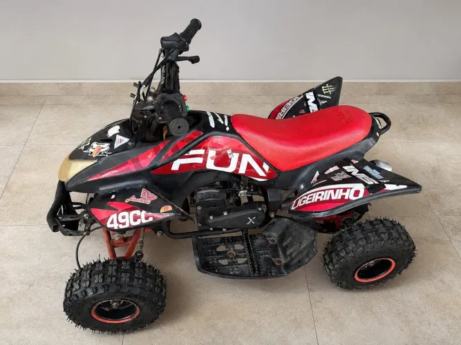 Quadriciclo Infantil 49cc à venda à gasolina 