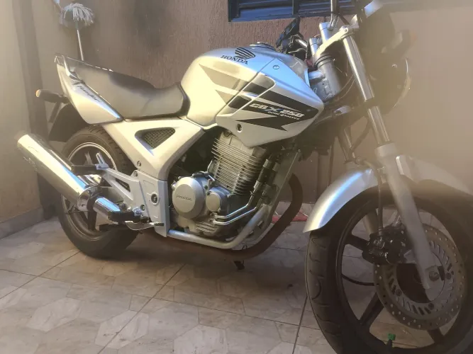 Twister 2007 valor 10:500 reais