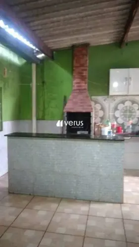 Casa à venda, 2 quartos, 3 vagas, LARANJEIRAS - Uberlândia/MG
