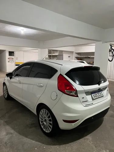 Ford Fiesta Tit./tit.plus 1.6 16V Flex Aut. 2015