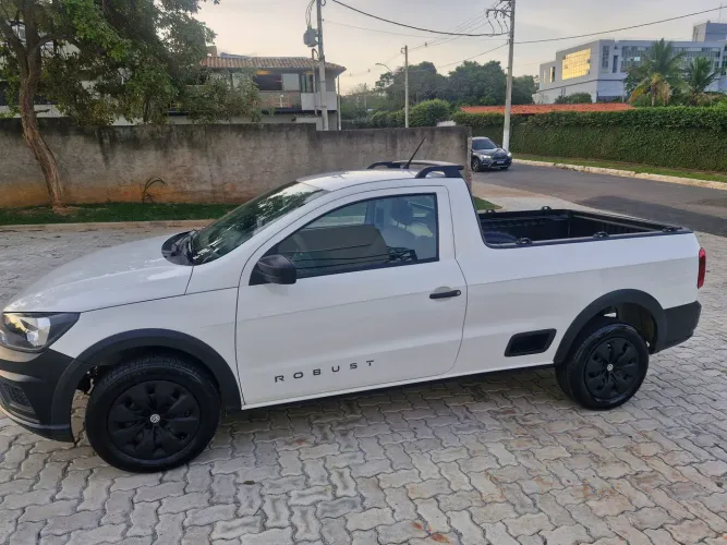 Volkswagen Saveiro Robust 1.6 Total Flex 16V 2023