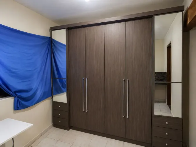 GUARDA ROUPA