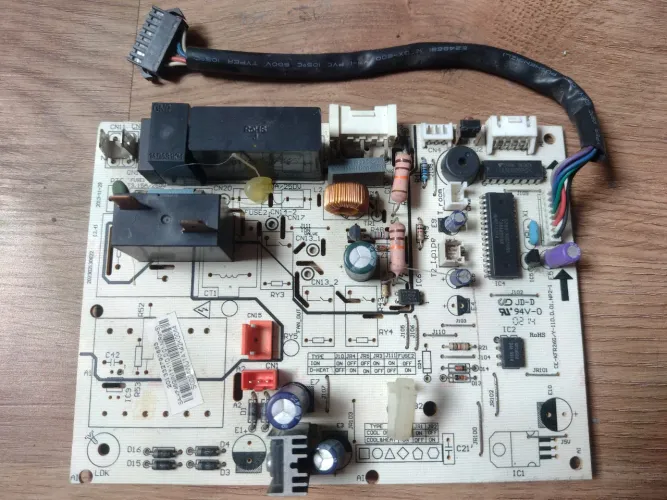 Placa Eletrônica Evap. 18.000BTU CE-KFR26G/Y-11D.D.01-NP2-1 Midea 201332790653 42mdca18m5