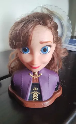 Busto da Anna da Disney Frozen 2 (Styling Head), ideal para pentear e decorar