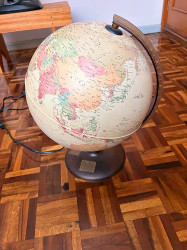 Globo terrestre luminária