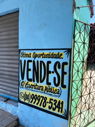 TERRENO COM DOIS PONTOS COMERCIAIS E DUAS CASA EM PONTA NEGRA