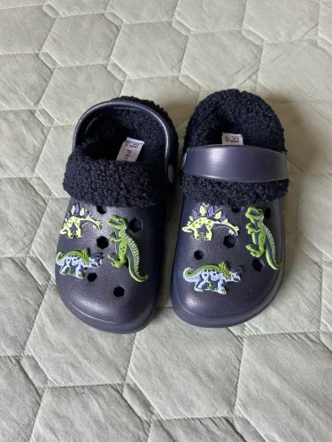 Crocs infantil dinossauro 26 Primark