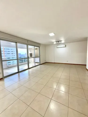 Apto para locação com 2 suítes, sendo uma com closet - Bosque da saúde com 152m² - Torre d