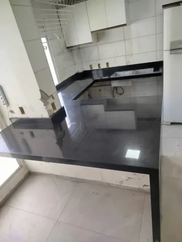Bancada sob medida para cozinha