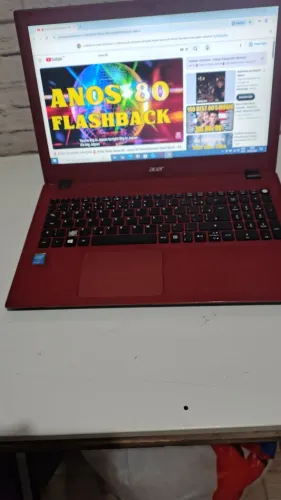 notebook Acer Aspire E5-573 com detalhes