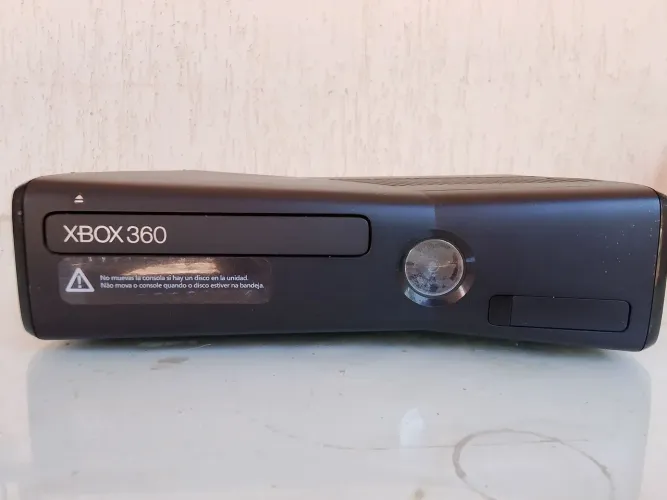 Xbox 360 Slim + 2 Fontes ( Ambos com defeito )