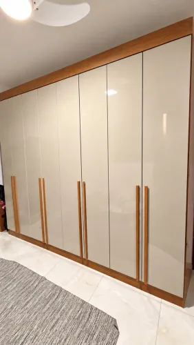 Guarda roupa casal 8 portas